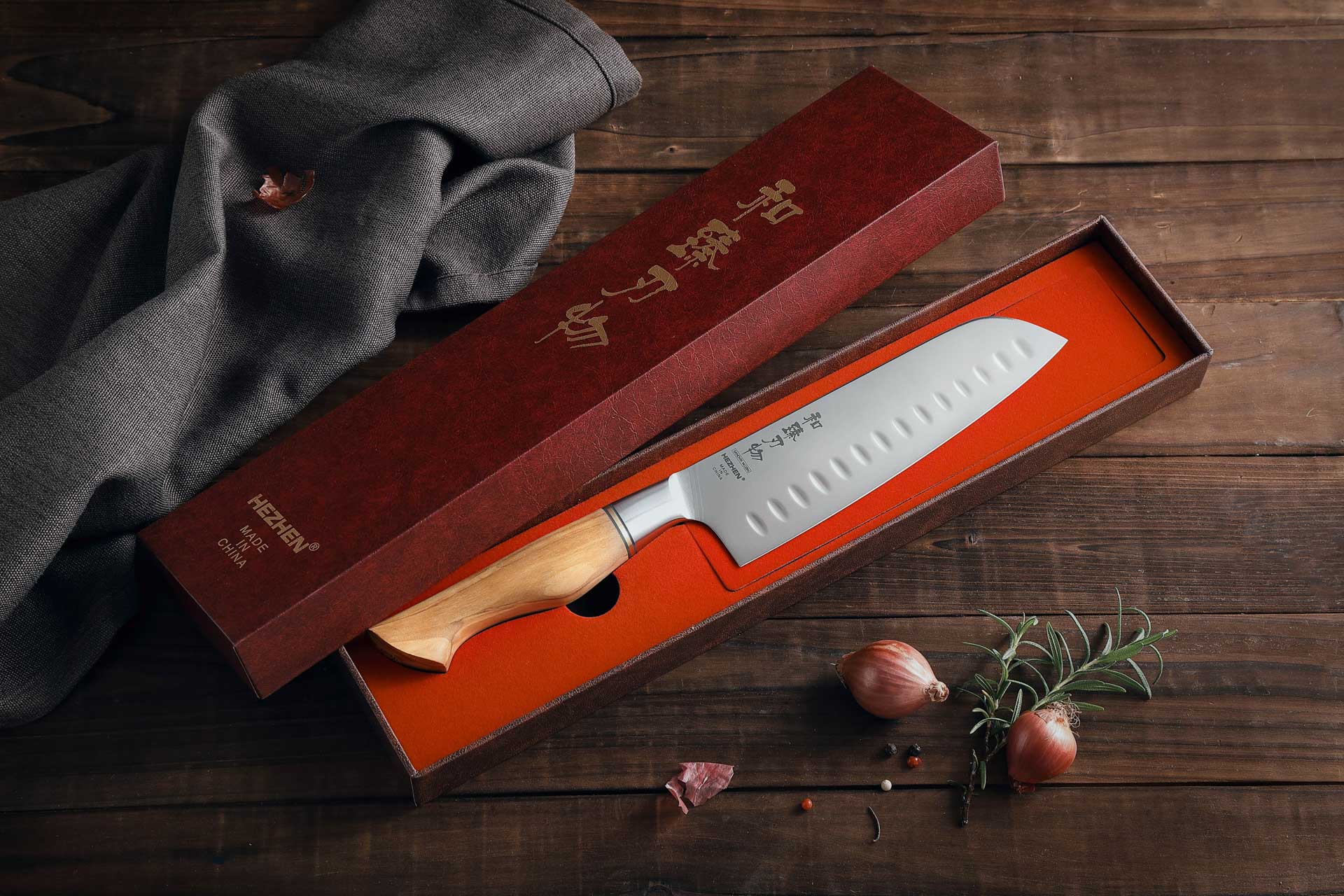 Nóż Santoku HEZHEN Master B30S w ozdobnym pudełku